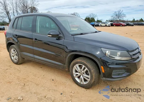 2013 Volkswagen Tiguan S z USA, uszkodzony, nr VIN WVGAV3AX4DW620772